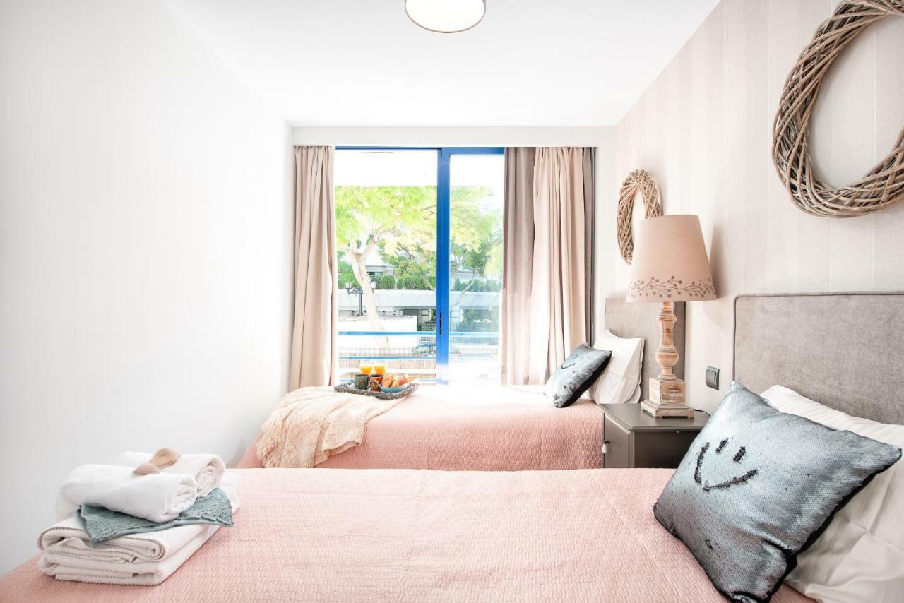 Marbella Center Beachfront With Private Patio Esterno foto